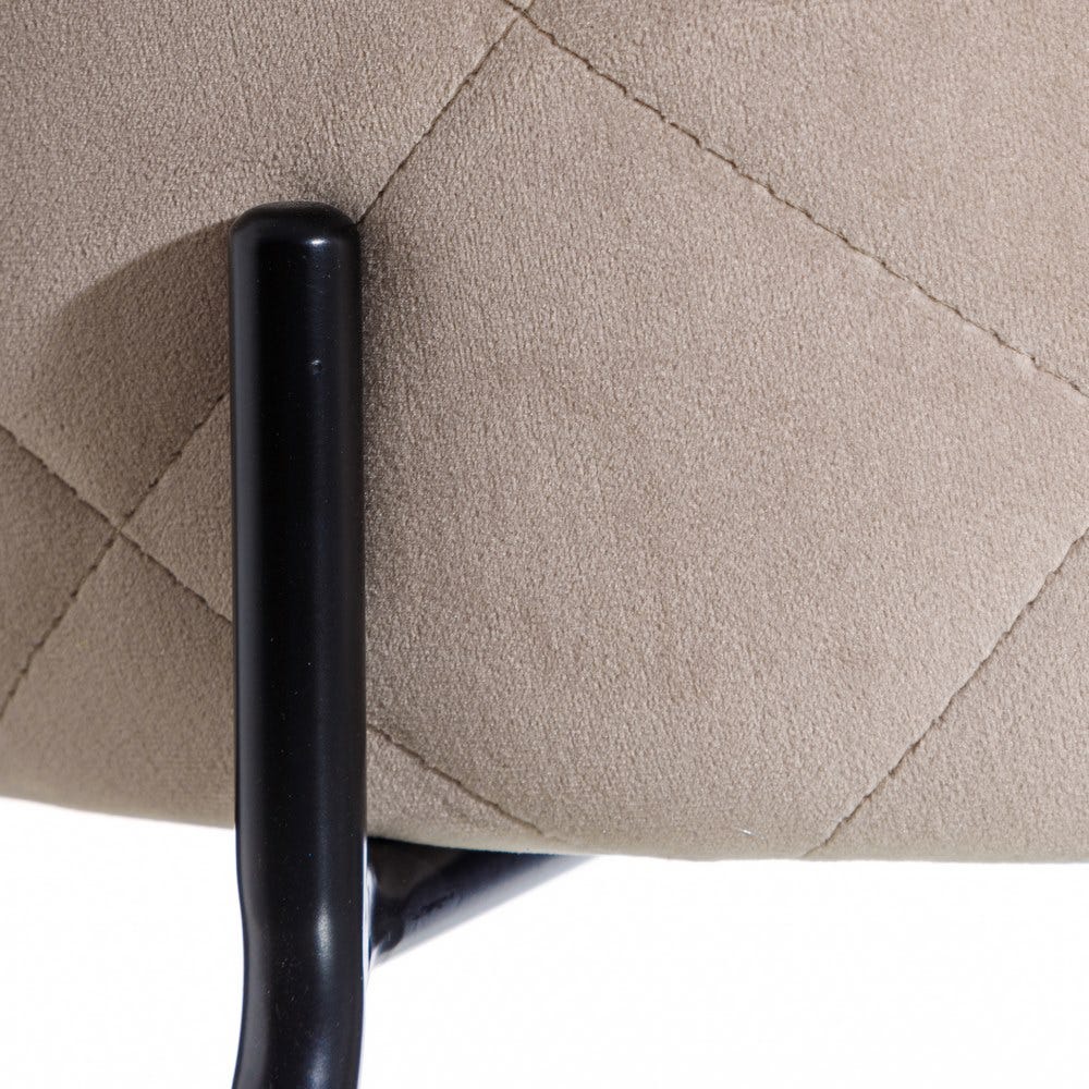 Silla beige tapizada en tela con estructura metálica – 43 x 47 x 78,5 cm - Imagen 4