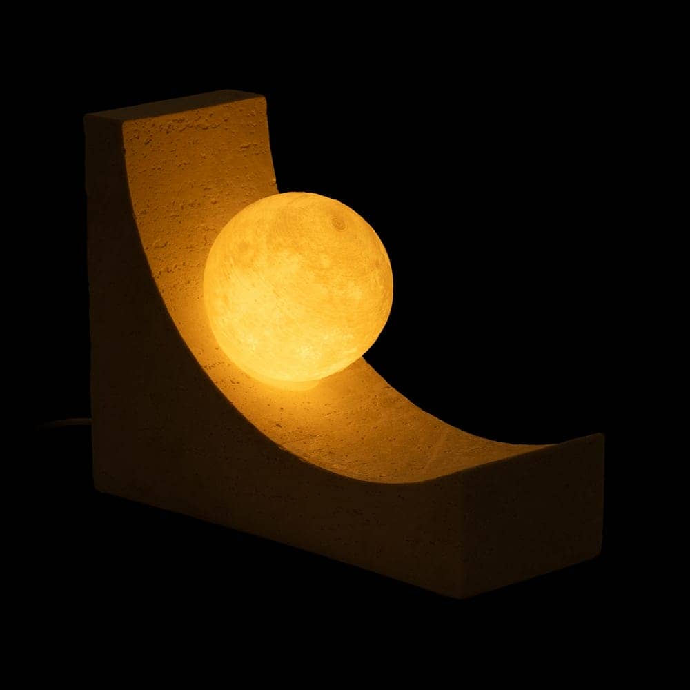 Lámpara de Mesa Blanca de Poliresina con Pantalla de PVC - Luz Cálida 2700K, USB, Bombilla G4 Incluida, 19,5 cm - Imagen 2
