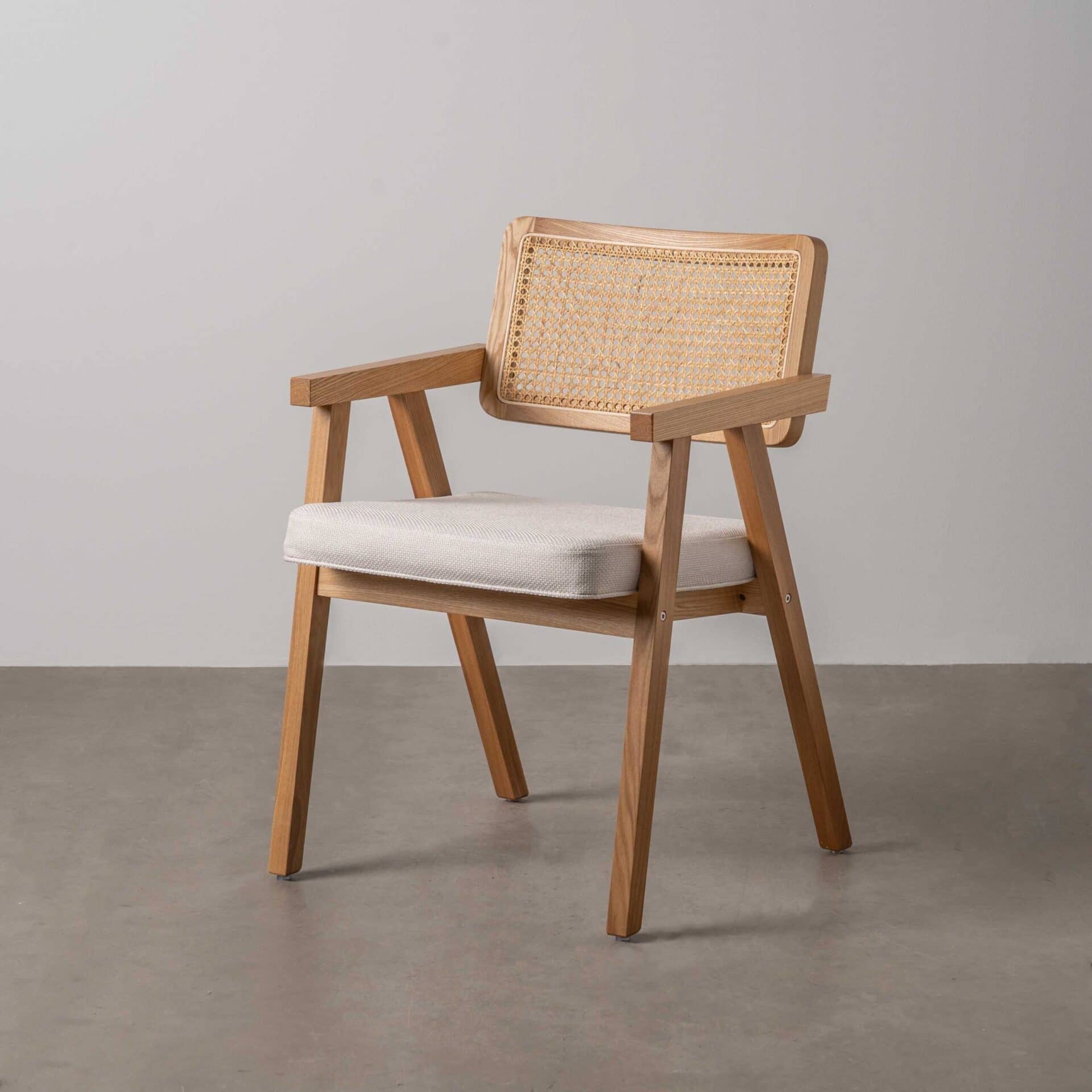 Pack de 2 Sillas Tate con Brazos de Madera de Haya y Respaldo de Ratán - Diseño Ergonómico y Estilo Atemporal para Comedores y Salones - Imagen 14