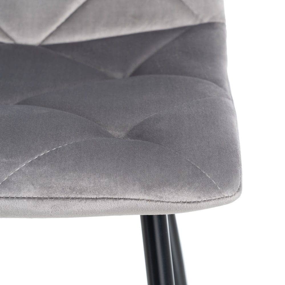 Pack de 4 Sillas de Terciopelo Gris Remy con Estructura de Metal y Detalles Dorados - Elegancia y Comodidad para Comedor y Oficina - Imagen 7